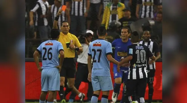 Alianza Lima vs. Real Garcilaso: cuadro "íntimo" terminó con siete hombres tras expulsiones  Alianza Lima vs. Real Garcilaso: cuadro "íntimo" terminó con siete hombres tras expulsiones