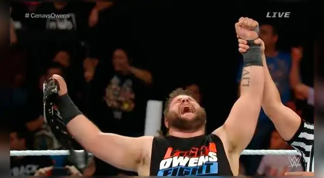 Kevin Owens dio el batacazo y venció a John Cena.