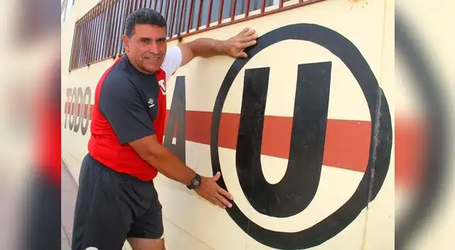 Luis Fernando Suárez dirige a Universitario tras su etapa en la selección de Honduras, mundialista en Brasil 2014. Luis Fernando Suárez dirige a Universitario tras su etapa en la selección de Honduras, mundialista en Brasil 2014.
