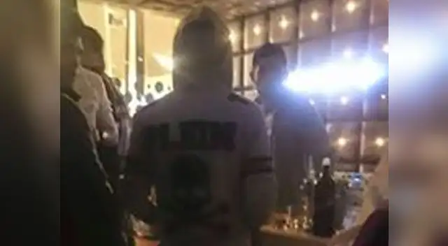 Selección peruana: Carlos Zambrano habría sido fotografiado en discoteca Selección peruana: Carlos Zambrano habría sido fotografiado en discoteca