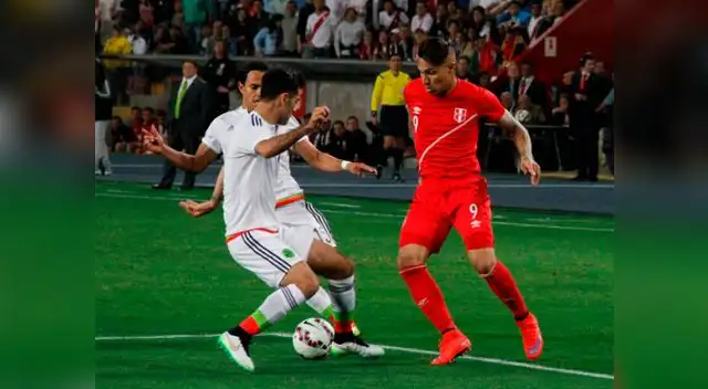 Paolo Guerrero tuvo un buen primer tiempo Paolo Guerrero tuvo un buen primer tiempo