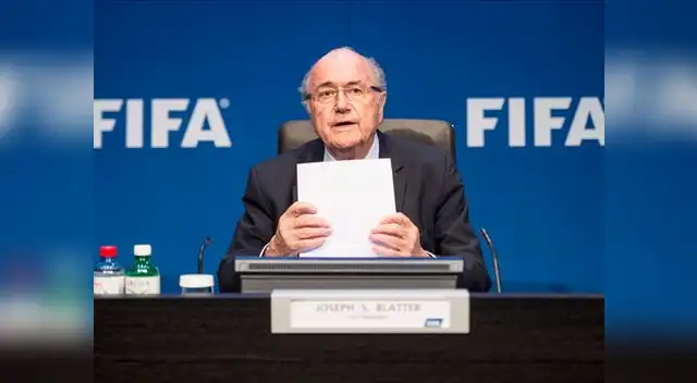 FIFA: Joseph Blatter renunció al máximo ente del fútbol y anunció la fecha de las nuevas elecciones.