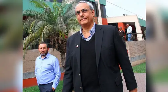 Manuel Burga está siendo investigado por el Gobierno por presuntos nexos con la corrupción en la FIFA. Manuel Burga está siendo investigado por el Gobierno por presuntos nexos con la corrupción en la FIFA.