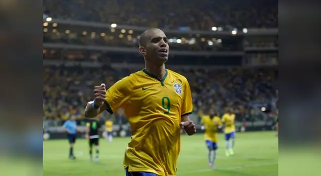 Brasil venció 2-0 a México en amistoso previo a la Copa América