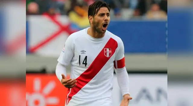 Claudio Pizarro es el cuarto máximo goleador de Perú con 20 tantos. Claudio Pizarro es el cuarto máximo goleador de Perú con 20 tantos.