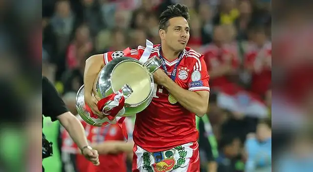 Claudio Pizarro no seguirá en Bayern Múnich al no estar en los planes de Josep Guardiola Claudio Pizarro no seguirá en Bayern Múnich al no estar en los planes de Josep Guardiola