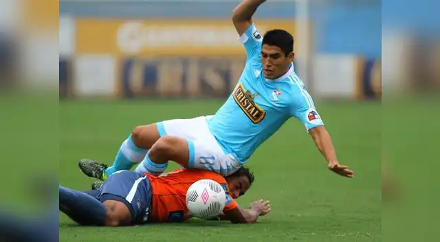 Irven Ávila juega en Sporting Cristal desde 2012. Irven Ávila juega en Sporting Cristal desde 2012.