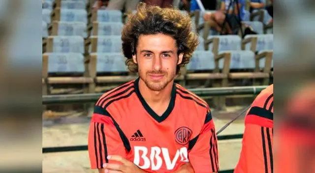 Pablo Aimar debutó en River Plate en 1997. Pablo Aimar debutó en River Plate en 1997.