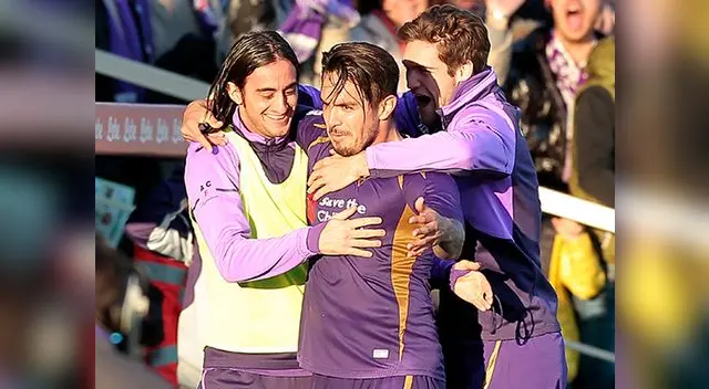 Juan Vargas y Alberto Aquilani (i) integran el once ideal de jugadores libres en Europa.