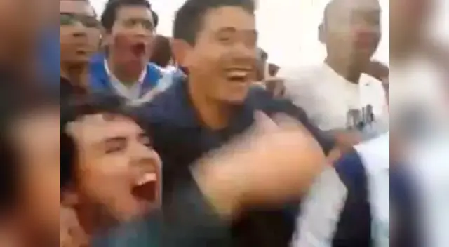 Alianza Lima vs. UTC: Ernesto Arakaki gritó junto a Comando Sur el tercer gol 'grone' Alianza Lima vs. UTC: Ernesto Arakaki gritó junto a Comando Sur el tercer gol 'grone'