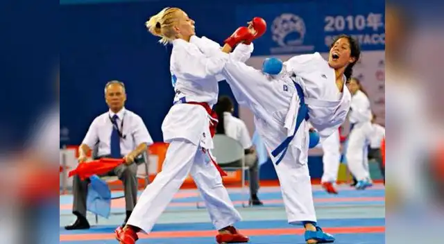 Alexandra Grande venció a chilena y peleará por medalla de oro en la categoría de Karate
