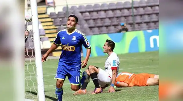 Sporting Cristal venció 2-1 a León de Huánuco y sigue en la pelea por el Apertura Sporting Cristal venció 2-1 a León de Huánuco y sigue en la pelea por el Apertura