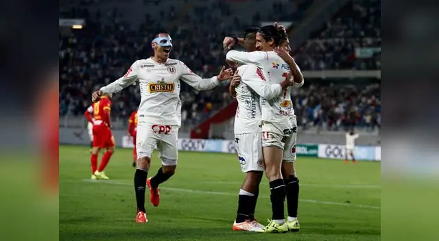 Universitario vs. Deportivo Anzoátegui: Alemanno celebra el tercer gol Universitario vs. Deportivo Anzoátegui: Alemanno celebra el tercer gol