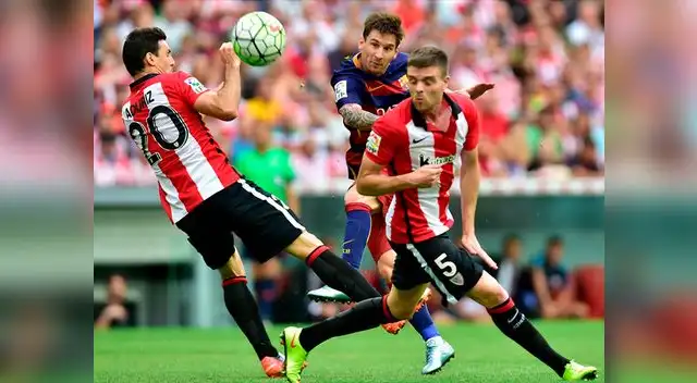 Barcelona vs. Athletic de Bilbao: Lionel Messi ensaya un remate ante las marcas de Eraso y Aduriz.
