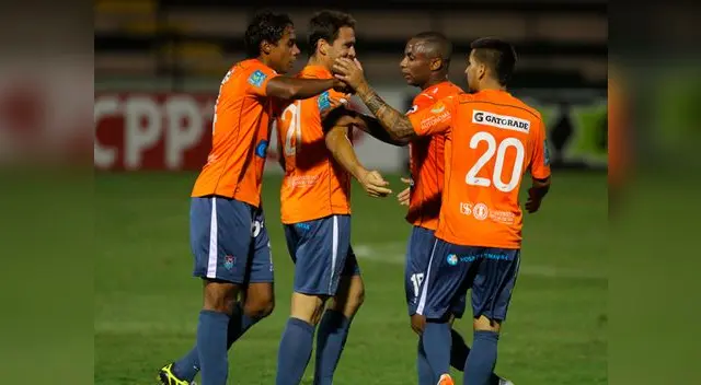 Alianza Lima cayó 1-0 ante César Vallejo en la última fecha del Torneo Apertura Alianza Lima cayó 1-0 ante César Vallejo en la última fecha del Torneo Apertura