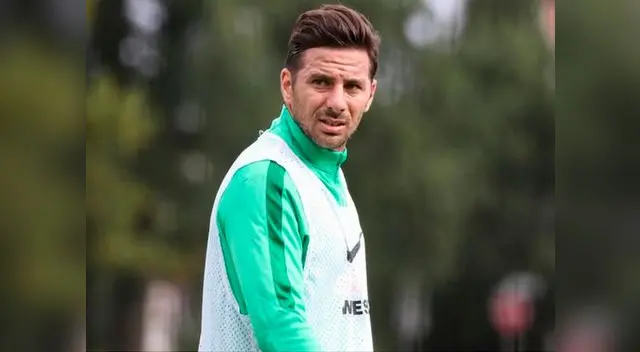 Claudio Pizarro tiene opciones de debutar el domingo con el Werder Bremen por la Bundesliga. Claudio Pizarro tiene opciones de debutar el domingo con el Werder Bremen por la Bundesliga.