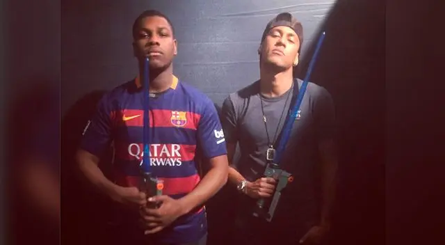 Neymar posó junto al actor John Boyega de Star Wars. Neymar posó junto al actor John Boyega de Star Wars.