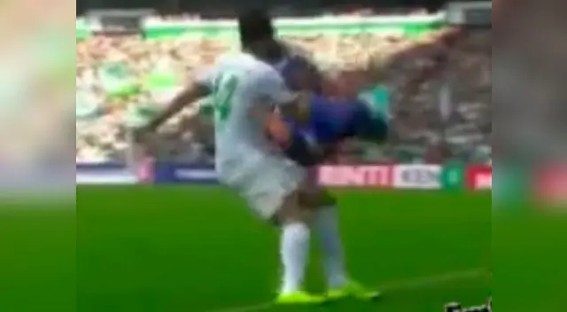 Claudio Pizarro le dejó su 'chiquita' a Alfredo Morales en el Werder Bremen vs. Ingolstadt