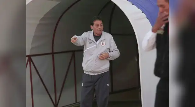 Universitario: Roberto Chalse dice que los cremas apuntan al título del Clausura Universitario: Roberto Chalse dice que los cremas apuntan al título del Clausura