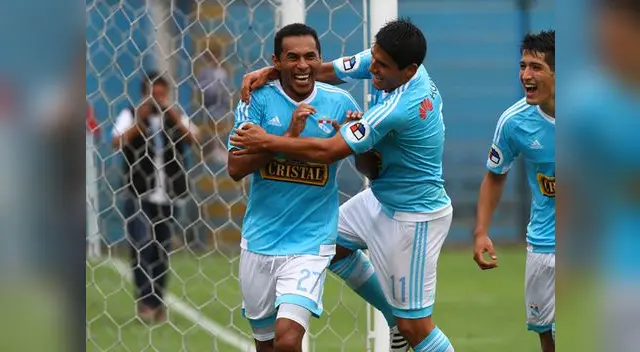 Lobatón asegura que sigue de cerca a Neymar y Ronaldinho