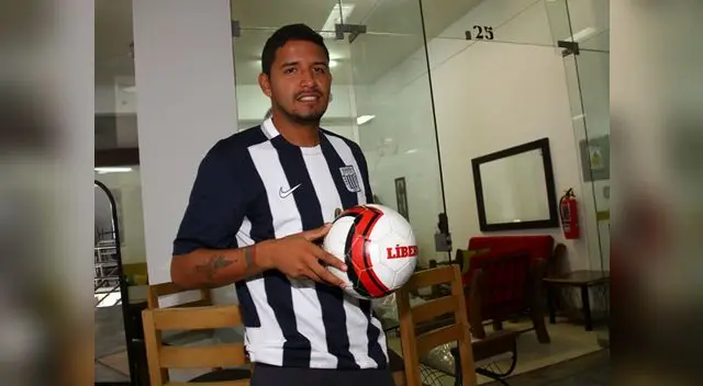 Reimond Manco anotó a Real Garcilaso su primer gol en su vuelta a Alianza Lima.