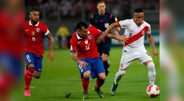 Perú vs. Chile: Christian Cueva fue expulsado por agredir a Valdivia Perú vs. Chile: Christian Cueva fue expulsado por agredir a Valdivia