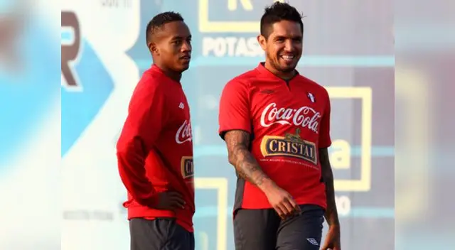 André Carrillo y Juan Vargas en un entrenamiento de la Selección Peruana en 2013. André Carrillo y Juan Vargas en un entrenamiento de la Selección Peruana en 2013.