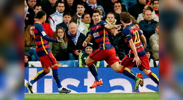 Real Madrid vs. Barcelona: Luis Suárez celebra su gol con Neymar y Sergi Roberto. Real Madrid vs. Barcelona: Luis Suárez celebra su gol con Neymar y Sergi Roberto.
