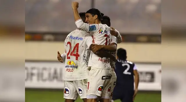 Universitario venció 2-0 a San Martín con goles de German Alemanno y Raúl Ruidíaz. Universitario venció 2-0 a San Martín con goles de German Alemanno y Raúl Ruidíaz.