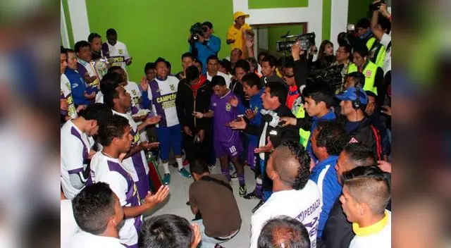 Comerciantes Unidos ascendió a Primera División tras vencer 1-0 a Sport Boys Comerciantes Unidos ascendió a Primera División tras vencer 1-0 a Sport Boys