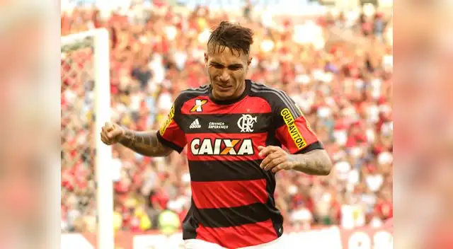 El Flamengo de Paolo Guerrero no la pasa bien en el Brasileirao y sus hinchas le reclamaron en pleno avión. El Flamengo de Paolo Guerrero no la pasa bien en el Brasileirao y sus hinchas le reclamaron en pleno avión.