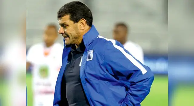 Gustavo Roverano no es más DT de Alianza Lima. Gustavo Roverano no es más DT de Alianza Lima.