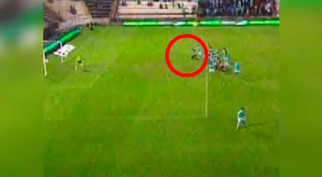 Mauro Guevgeozián y su gol en off-side ante los 'rimenses' Mauro Guevgeozián y su gol en off-side ante los 'rimenses'