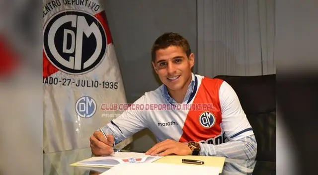 Aldo Corzo firmó contrato con Municipal Aldo Corzo firmó contrato con Municipal