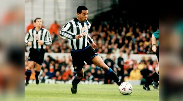 Nolberto Solano dejó huella en Inglaterra y la Premier League no dudó en rendirle homenaje por su onomástico. Nolberto Solano dejó huella en Inglaterra y la Premier League no dudó en rendirle homenaje por su onomástico.