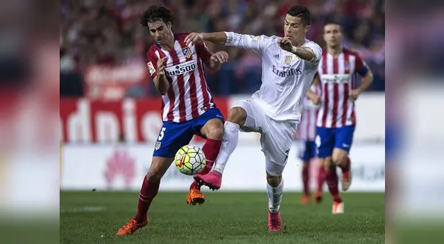 Real Madrid y Atlético Madrid podrían ser castigados por irregularidades en fichajes de futbolistas menores de edad. Real Madrid y Atlético Madrid podrían ser castigados por irregularidades en fichajes de futbolistas menores de edad.