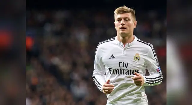 Toni Kroos no halla su óptimo rendimiento con Rafa Benítez. Manchester United, Juventus e Inter lo pretenden. 
