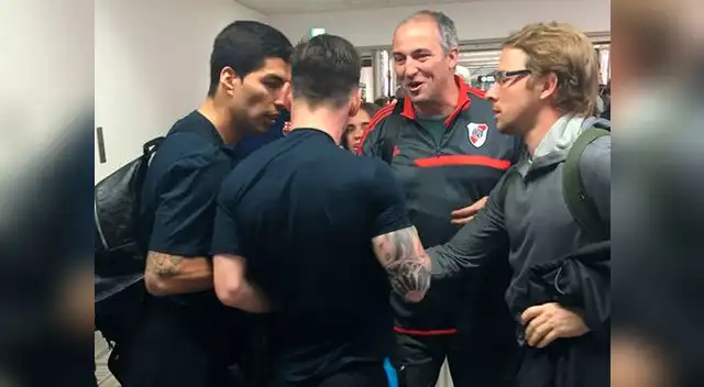 Lionel Messi se enfrenta a hincha de River Plate en el aeropuerto