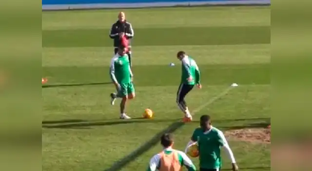 Juan Manuel Vargas y Joaquien Sánches en entrenamiento con el Real Betis Juan Manuel Vargas y Joaquien Sánches en entrenamiento con el Real Betis