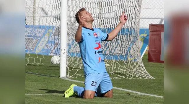 Fue pretendido por Cristal y Universitario, sin embargo, prefirió partir al Apollon Limassol de Chipre. Fue pretendido por Cristal y Universitario, sin embargo, prefirió partir al Apollon Limassol de Chipre.