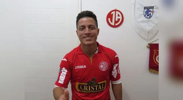 Carlos Olascuaga jugará esta temporada en Juan Aurich. Llega del Académica de Portugal. Carlos Olascuaga jugará esta temporada en Juan Aurich. Llega del Académica de Portugal.