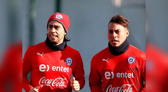 La FIFA sancionó a Jorge Valdivia y Eduardo Vargas, tras el accidentado partido en el Centenario. La FIFA sancionó a Jorge Valdivia y Eduardo Vargas, tras el accidentado partido en el Centenario.