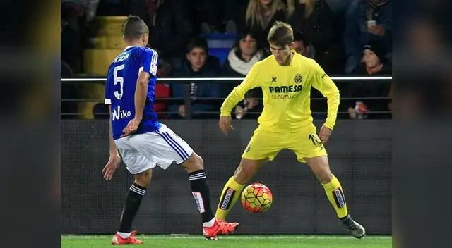 Villareal vs. Real Betis: Denis Suárez intenta pasar a Kadir Villareal vs. Real Betis: Denis Suárez intenta pasar a Kadir