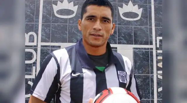Alianza Lima: Roberto Mosquera debe aprobar fichaje de Jesús Álvarez para el 2016 Alianza Lima: Roberto Mosquera debe aprobar fichaje de Jesús Álvarez para el 2016