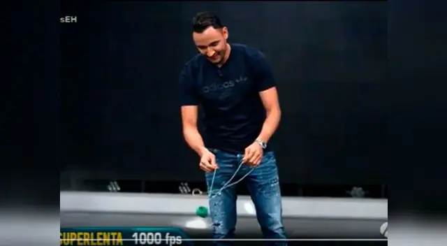 Navas demostrando sus cualidades con la peonza Navas demostrando sus cualidades con la peonza