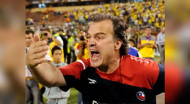 Marcelo Bielsa prefirió no asumir el buzo de la Selección chilena, tras la salida de Jorge Sampaoli. Marcelo Bielsa prefirió no asumir el buzo de la Selección chilena, tras la salida de Jorge Sampaoli.