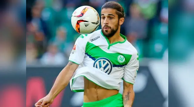 Ricardo Rodríguez es indiscutible en el Wolfsburgo desde hace tres temporadas. Ricardo Rodríguez es indiscutible en el Wolfsburgo desde hace tres temporadas.