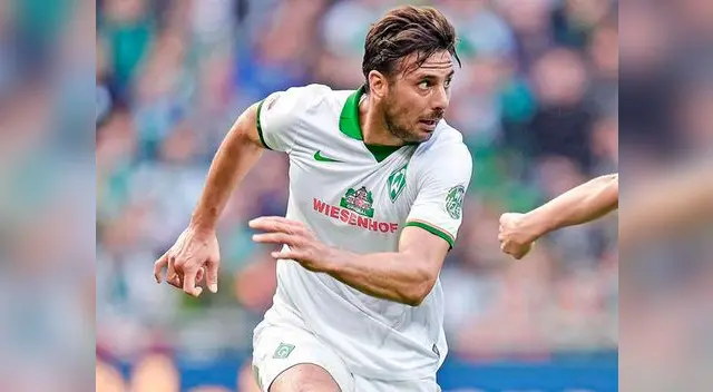 Claudio Pizarro es el máximo goleador extranjero de la Bundesliga. Claudio Pizarro es el máximo goleador extranjero de la Bundesliga.