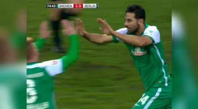 Claudio Pizarro anotó penal y llegó a los 180 goles en la historia de la Bundesliga