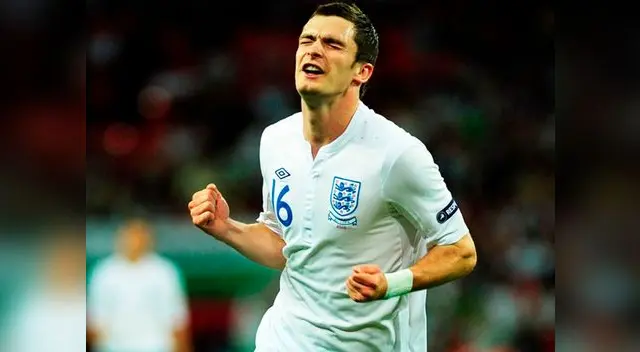 Adam Johnson jugó 12 partidos con la Selección inglesa. Nunca destacó. Adam Johnson jugó 12 partidos con la Selección inglesa. Nunca destacó.
